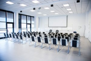 Sala de conferencias en centro de negocios Almería